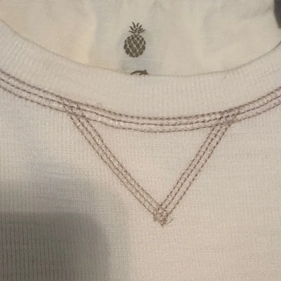 Tommy Bahama sweatshirt - Picture 3 of 3